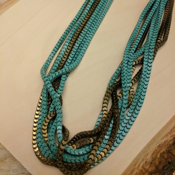 Fun Boutique Turquoise/ Brass Necklace - Picture 2 of 4